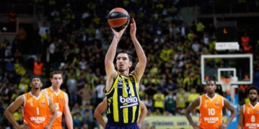Fenerbahçe Beko, Valencia’yı 82-79 ile yendi!