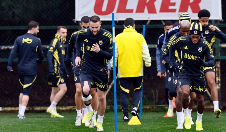 Fenerbahçe’nin Yeni Transferi Musaba İlk Antrenmanında!