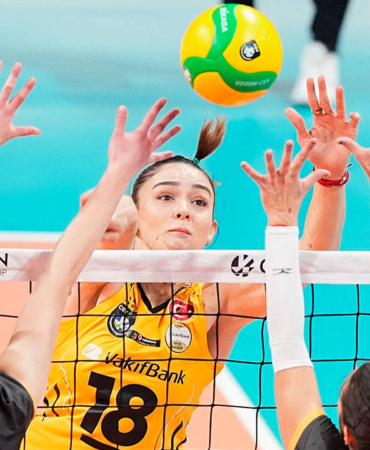 Derbi Heyecanı: VakıfBank Eczacıbaşı’nı Ağırlıyor!