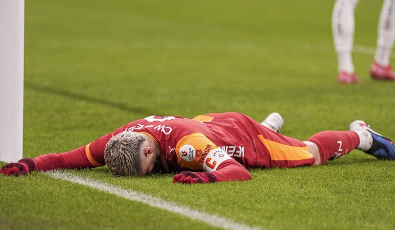 Galatasaray’da Kaos: İstifa Sesleri Yükseliyor!