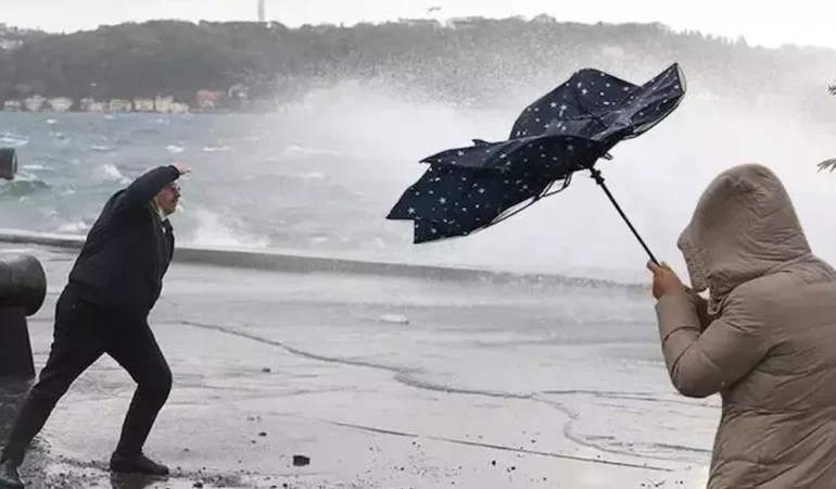 İstanbul’da Fırtına Uyarısı: Tedbirli Olun!