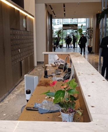 Zeytinburnu’nda Patlayan Kargo Paketi: 3 Yaralı!