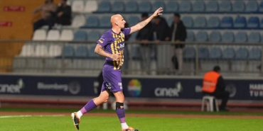 Jonjo Shelvey: Türkiye’de Futbol ve Yalnızlık