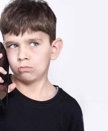 13 Yaş Öncesi Telefon, Çocuk Sağlığını Tehdit Ediyor