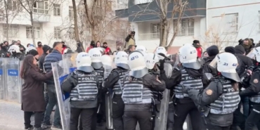 Diyarbakır’da Protesto Yürüyüşüne Polis Müdahalesi