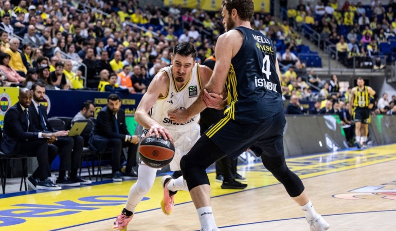 Nando De Colo Fenerbahçe’ye Dönüyor!