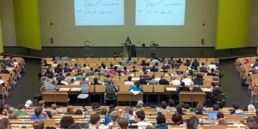 İzmir’de Kız Öğrenci Verileri Taciz İçin Kullanıldı!