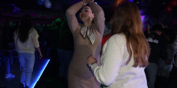 İranlı Turistler Van’da Yılbaşını Coşkuyla Kutladı