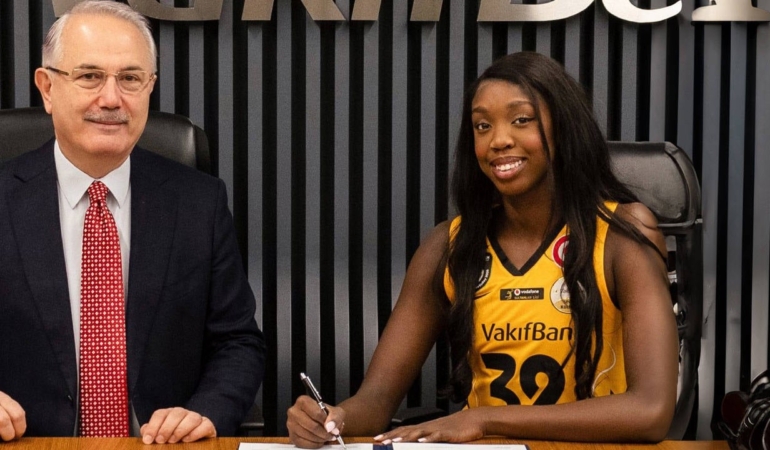 VakıfBank, İtalyan Yıldız Malual’ı Kadrosuna Kattı!
