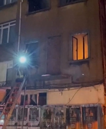 Metruk Binada Çıkan Yangında Bir Kişi Yaralandı