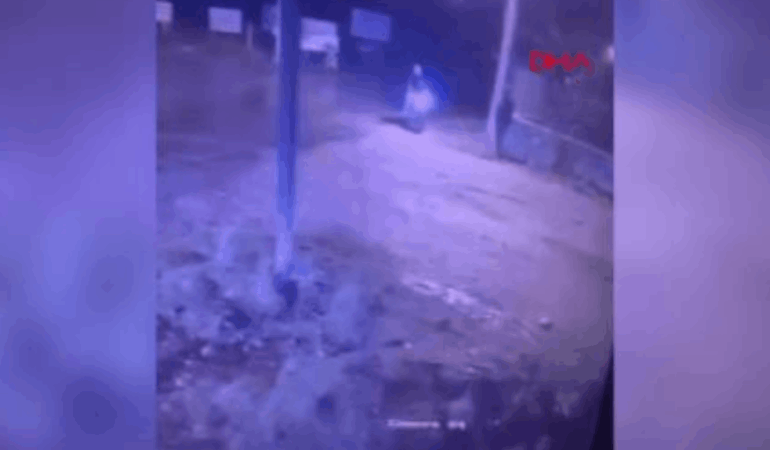 Bıçaklı Kavga: Bir Gencin Hayatı Tehlikede!